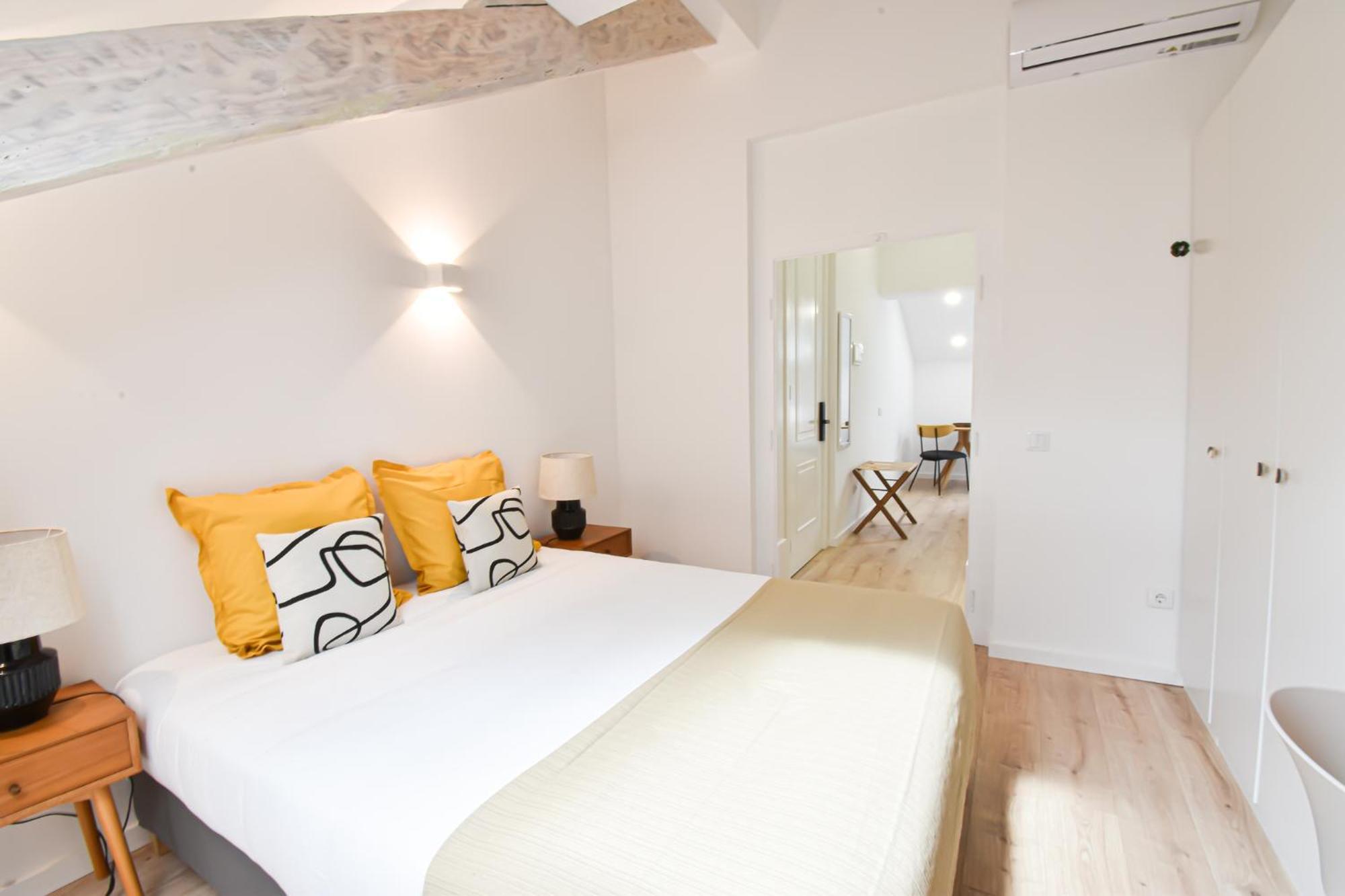 Aparthotel Laa *