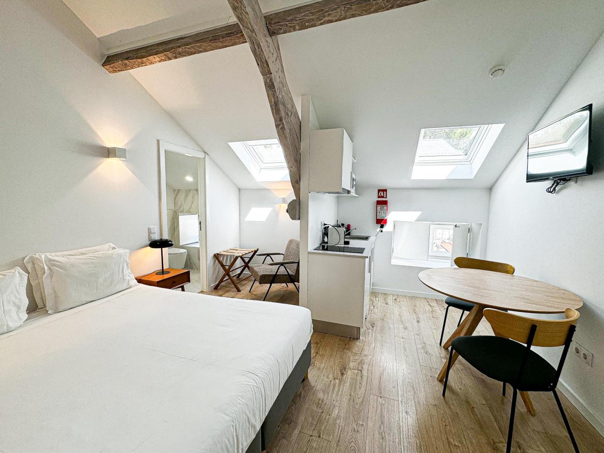 Aparthotel Laa *